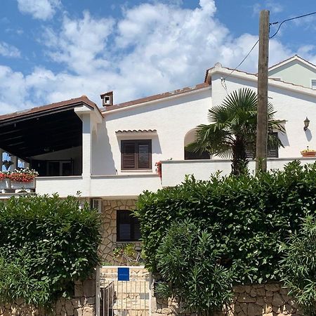 Villa Gromaca Omišalj المظهر الخارجي الصورة